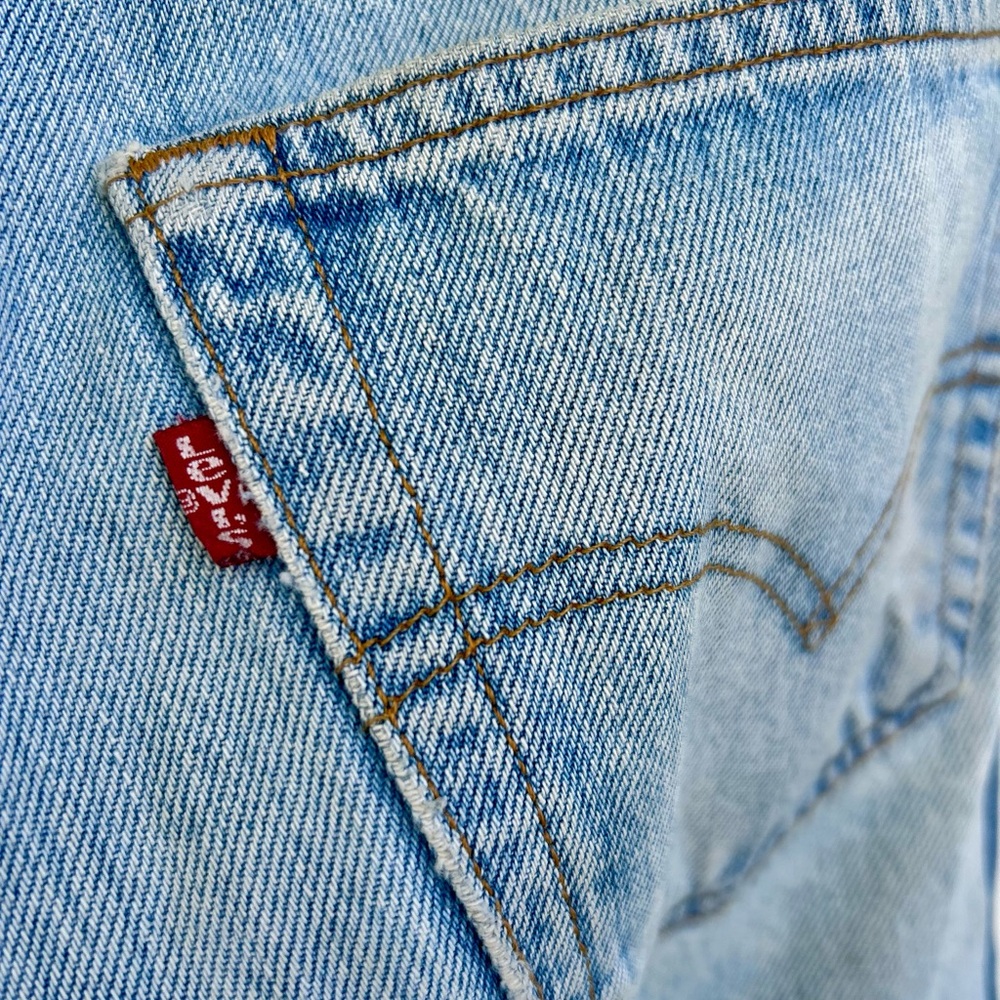 Levi’s Reworked Womens Jeans - Picture 3 of 5